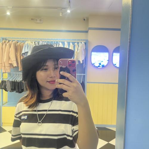 Lyra S. profile photo