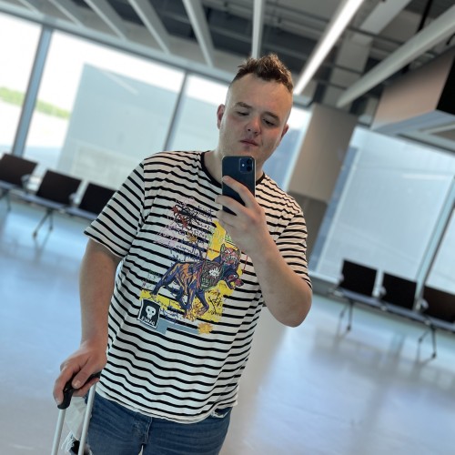 Lukasz  M.