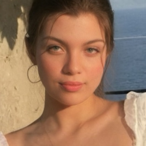 Nina T. profile photo