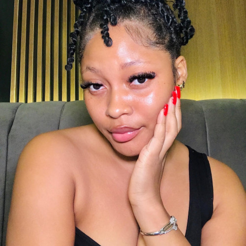 Debz (Dee) I. profile photo