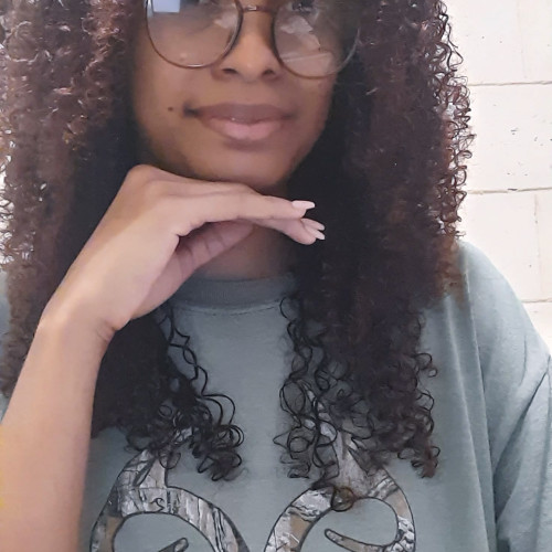 Emelda L. profile photo