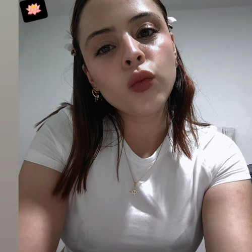 Manuela V.