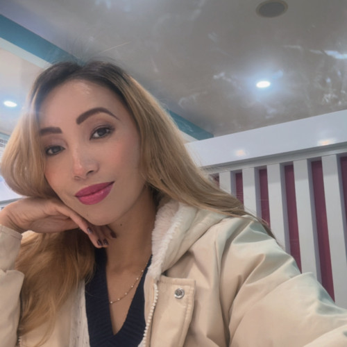 Alona M. profile photo