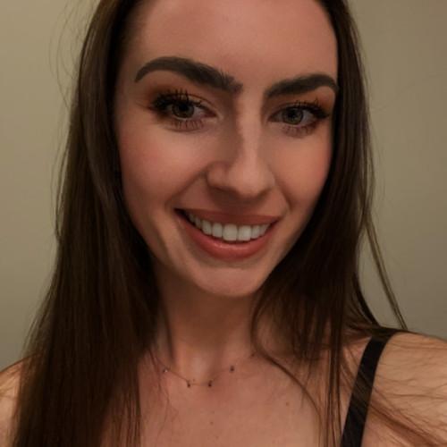 Mia E. profile photo