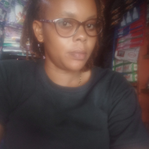 joyce m. profile photo