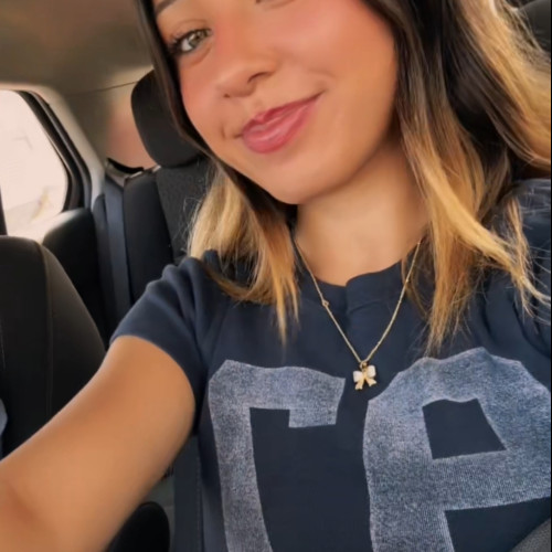 Iris R. profile photo