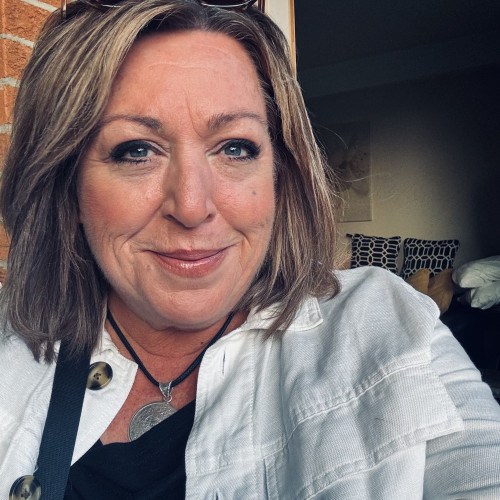 Joanne H. profile photo
