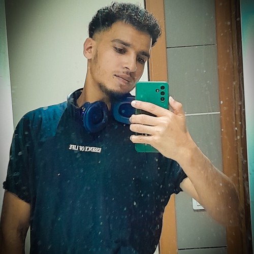 Amine J.