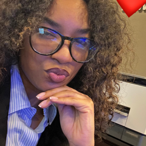Sanaia E. profile photo