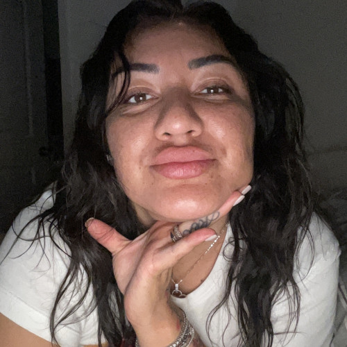 Itzel M. profile photo