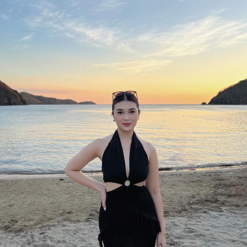 Janine C. profile photo