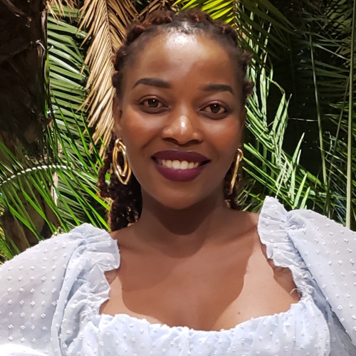 Aline M. profile photo