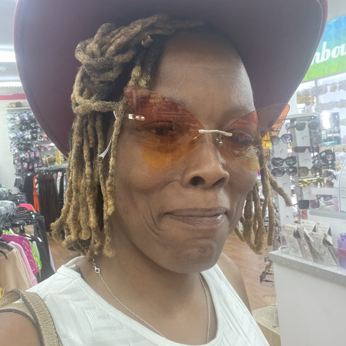 Lataura J. profile photo