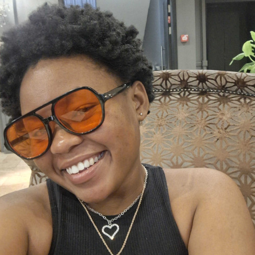 onthatile M. profile photo