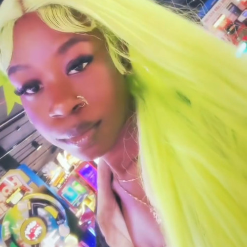 Mari M. profile photo