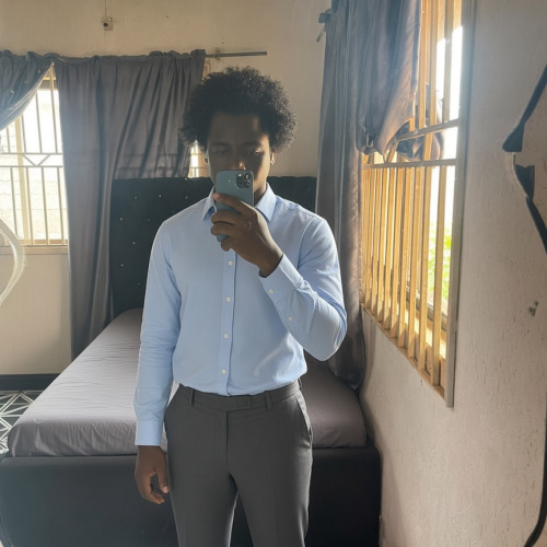 Olamide  L. profile photo