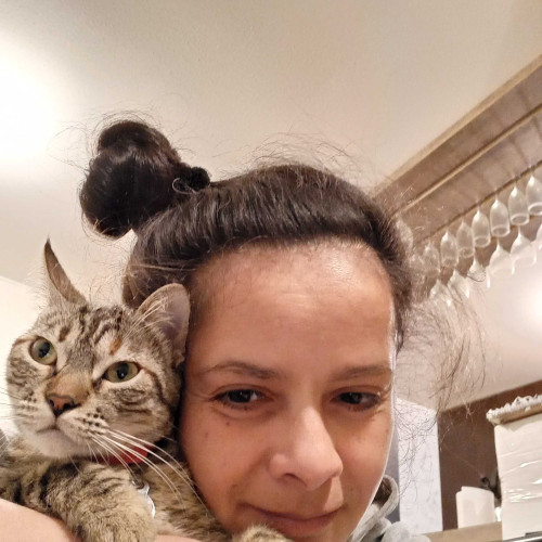 Romina O. profile photo