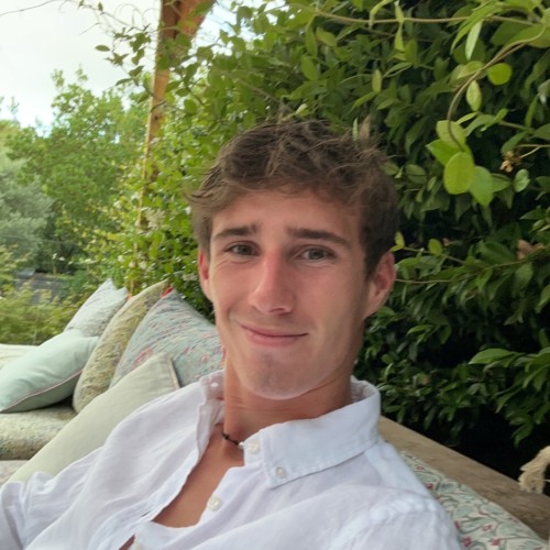 Nils D.