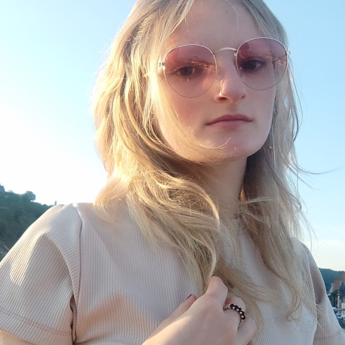 Ionela M. profile photo