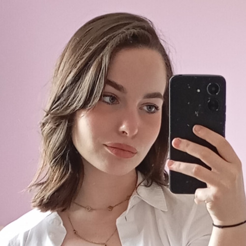 Lili M. profile photo
