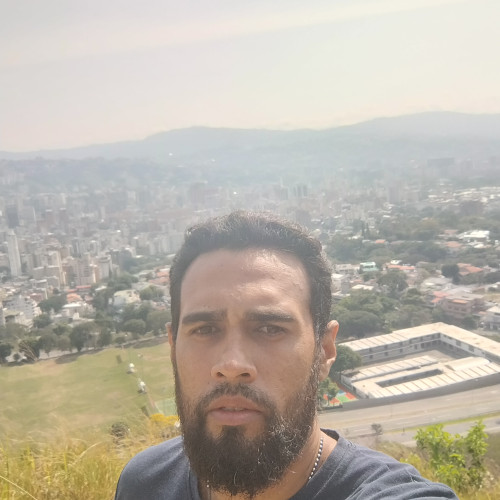 Carlos R. profile photo