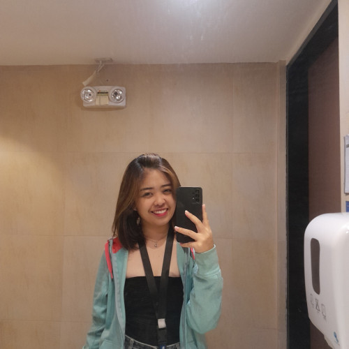 Almira M. profile photo