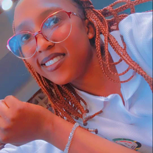 Ester k. profile photo