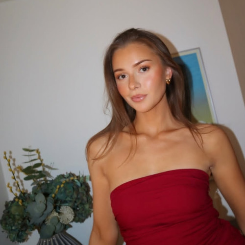 Esther  M. profile photo