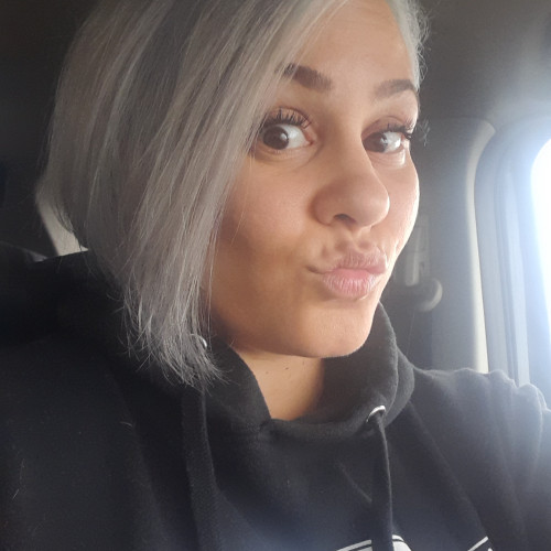 Lesli M.