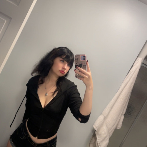 emmie b. profile photo