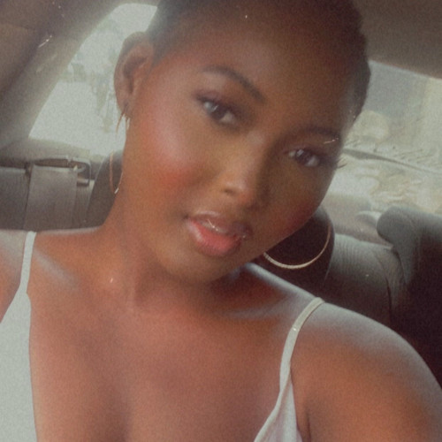 Luvlie k. profile photo