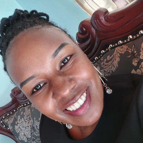 Becky L. profile photo