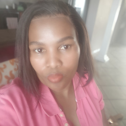 Hlengiwe  M. profile photo