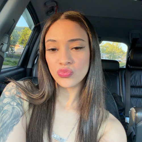 yaya F. profile photo