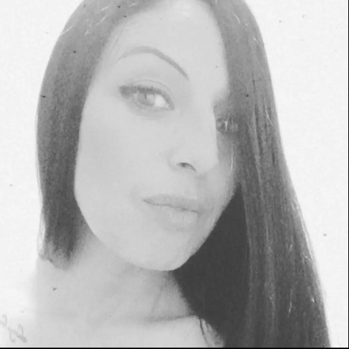 paola t. profile photo