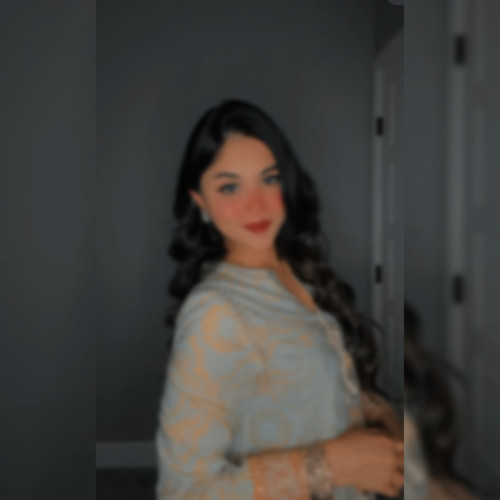 Momina G. profile photo