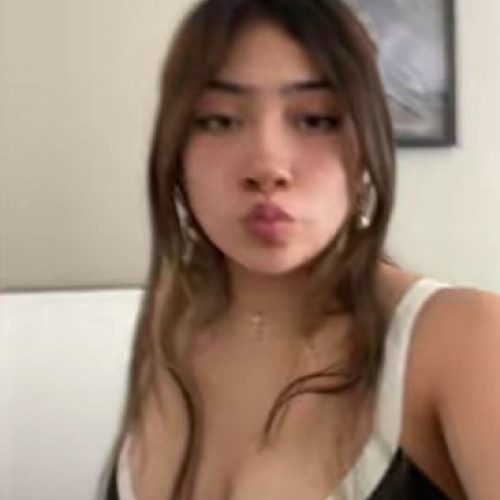 Lia V. profile photo