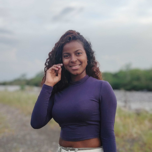 susana r. profile photo