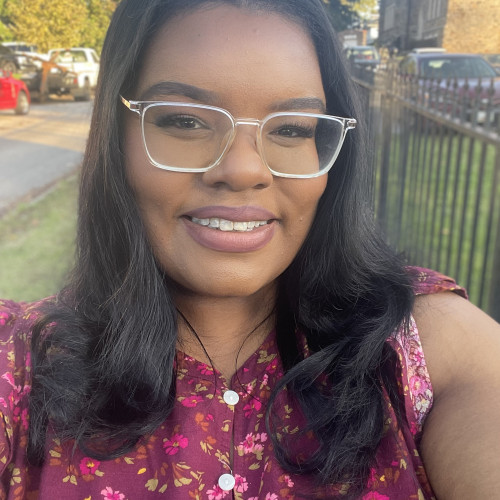 Apreea L. profile photo