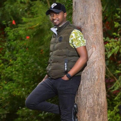 cyrus k. profile photo