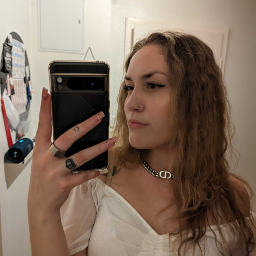 Dina F. profile photo