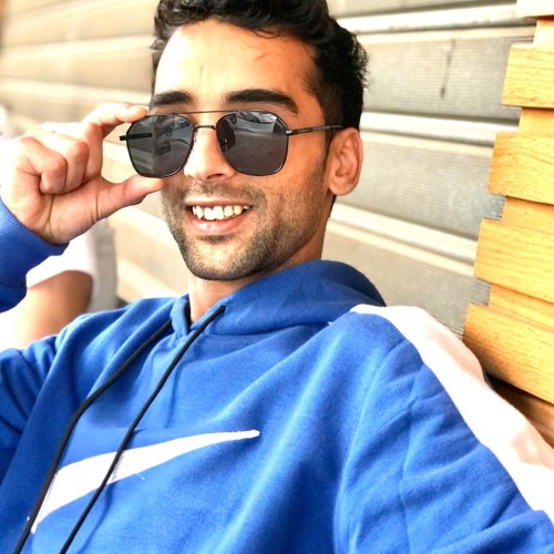 Aziz E.