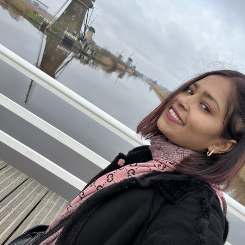 Amina K.