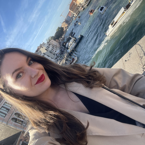 Amalia S.