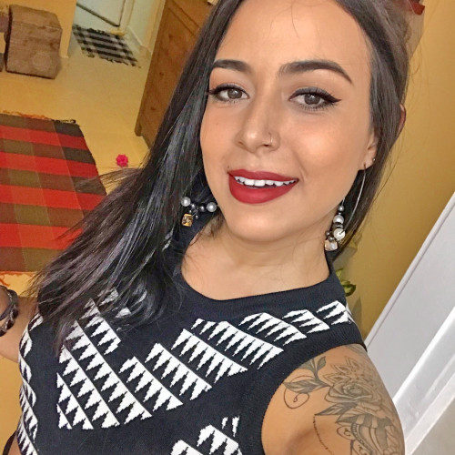 Thaissa B.