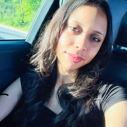 Crisleivy L. profile photo