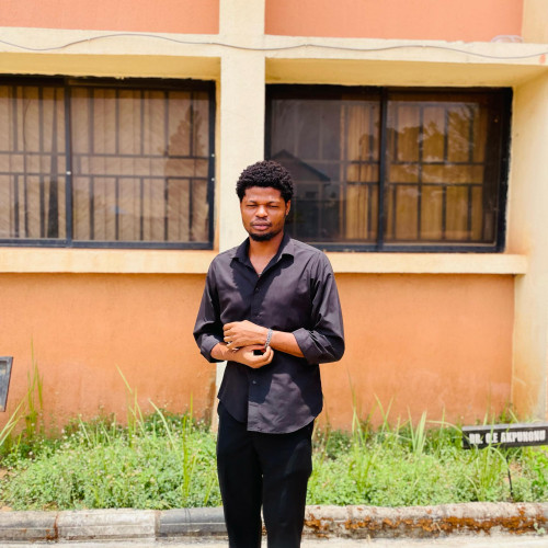 Miracle  E. profile photo