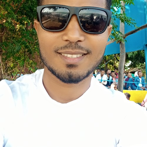 Yonatan W.