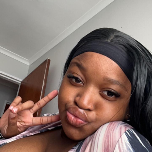 Iviwe M.