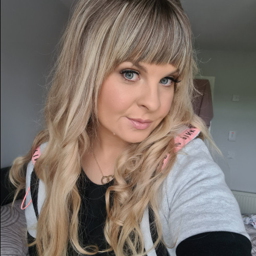 Anna R.